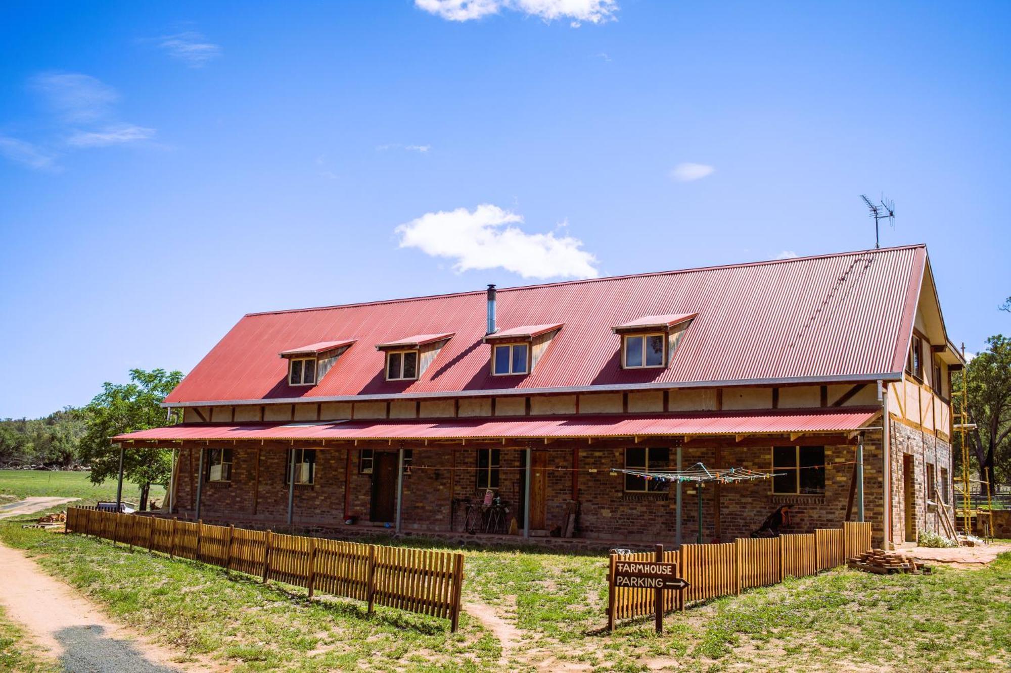 Pilliga Pottery Creative Farmstay Кунабарабран Екстер'єр фото