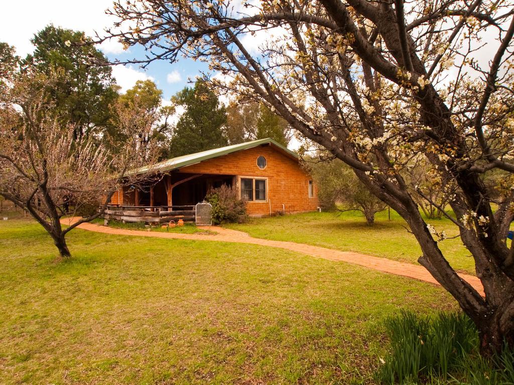 Pilliga Pottery Creative Farmstay Кунабарабран Екстер'єр фото